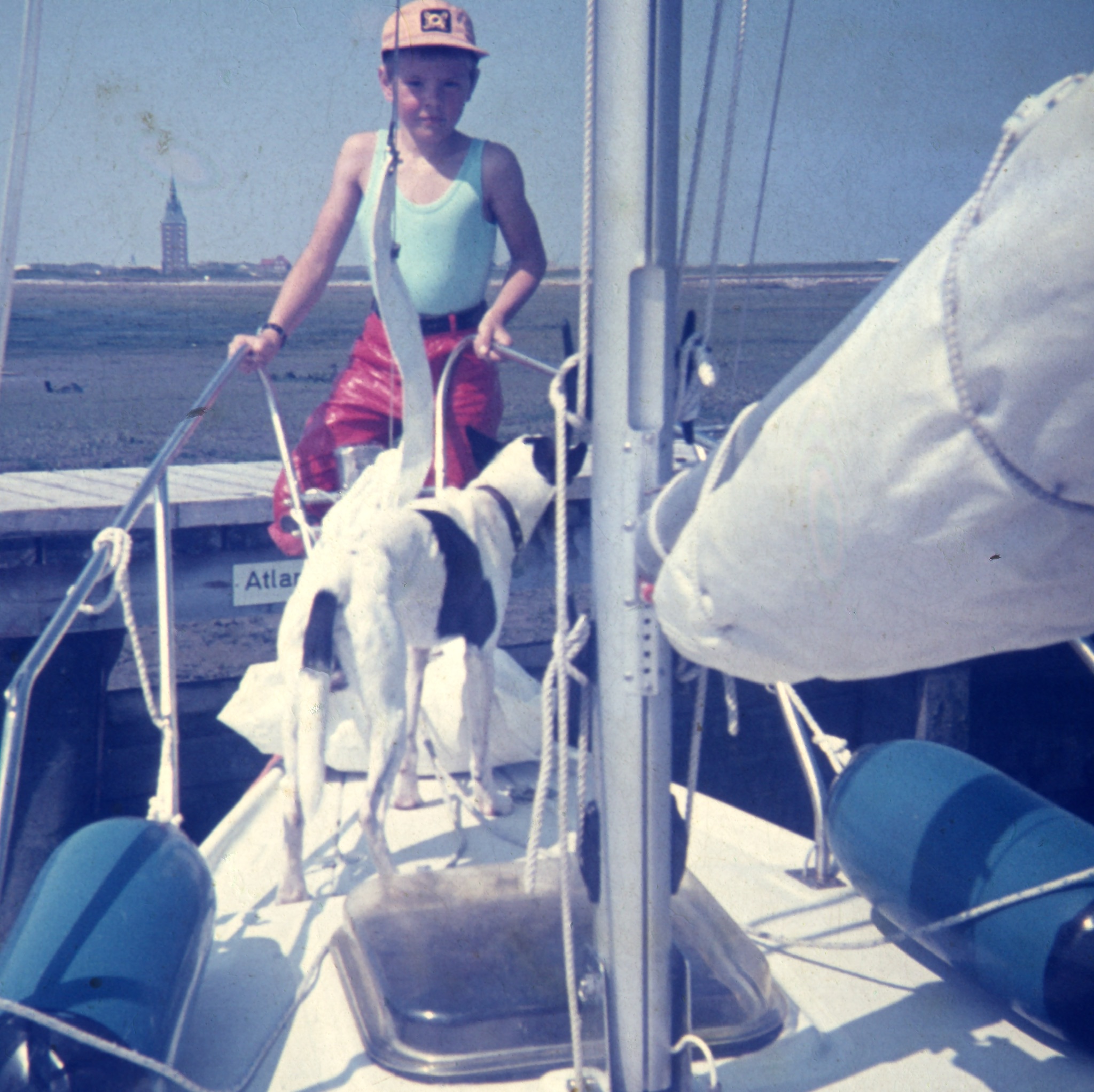 0E2DB886 B160 4E2C A3F3 672009DCE2EC2020 07 07 1041