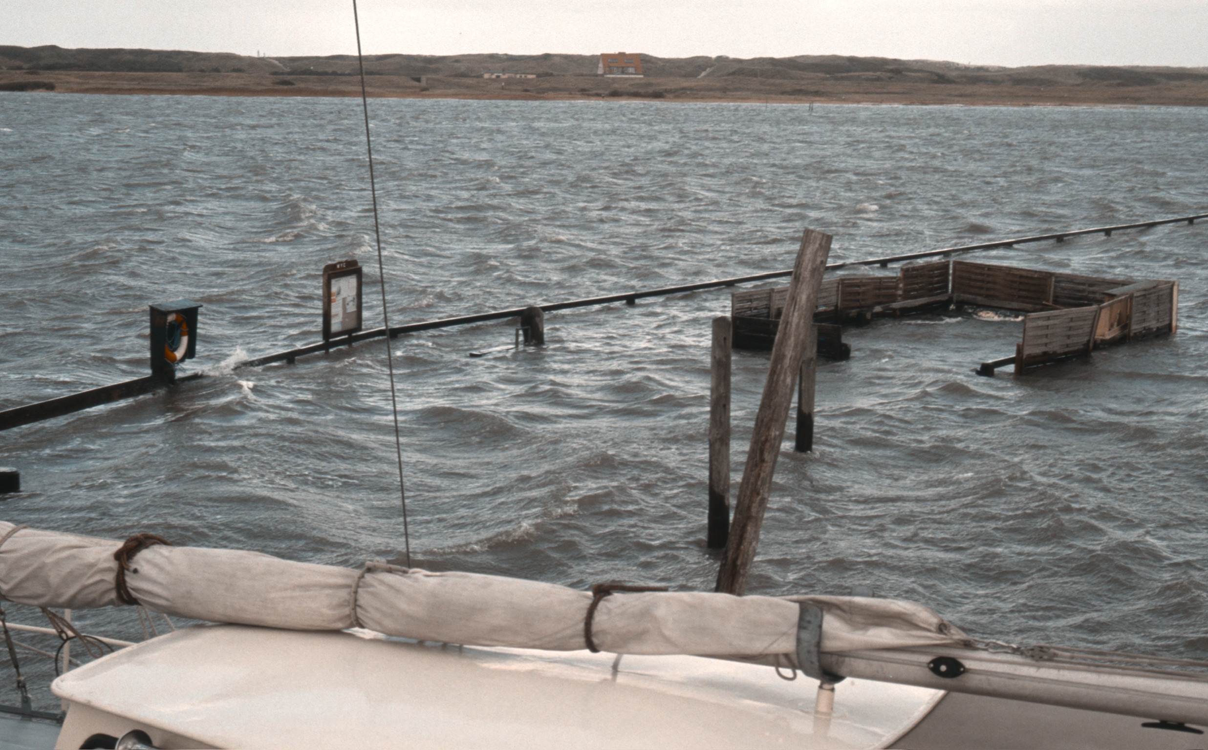 17C37E8F 688E 416C BD72 A449F4B34BFF2020 03 04 1028