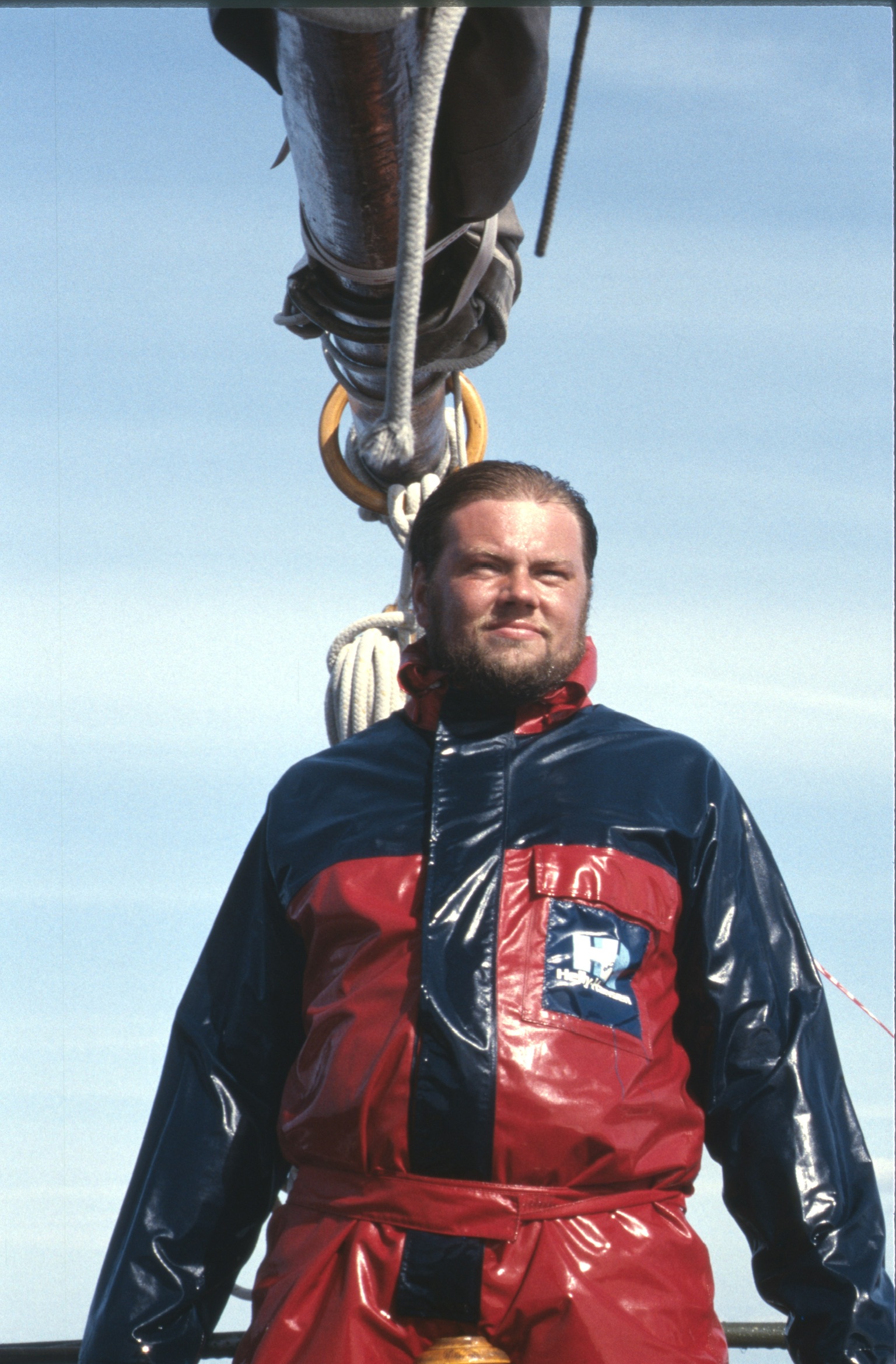 19B352F9 E91A 4637 9B7A C370A51290E12020 02 08 1004