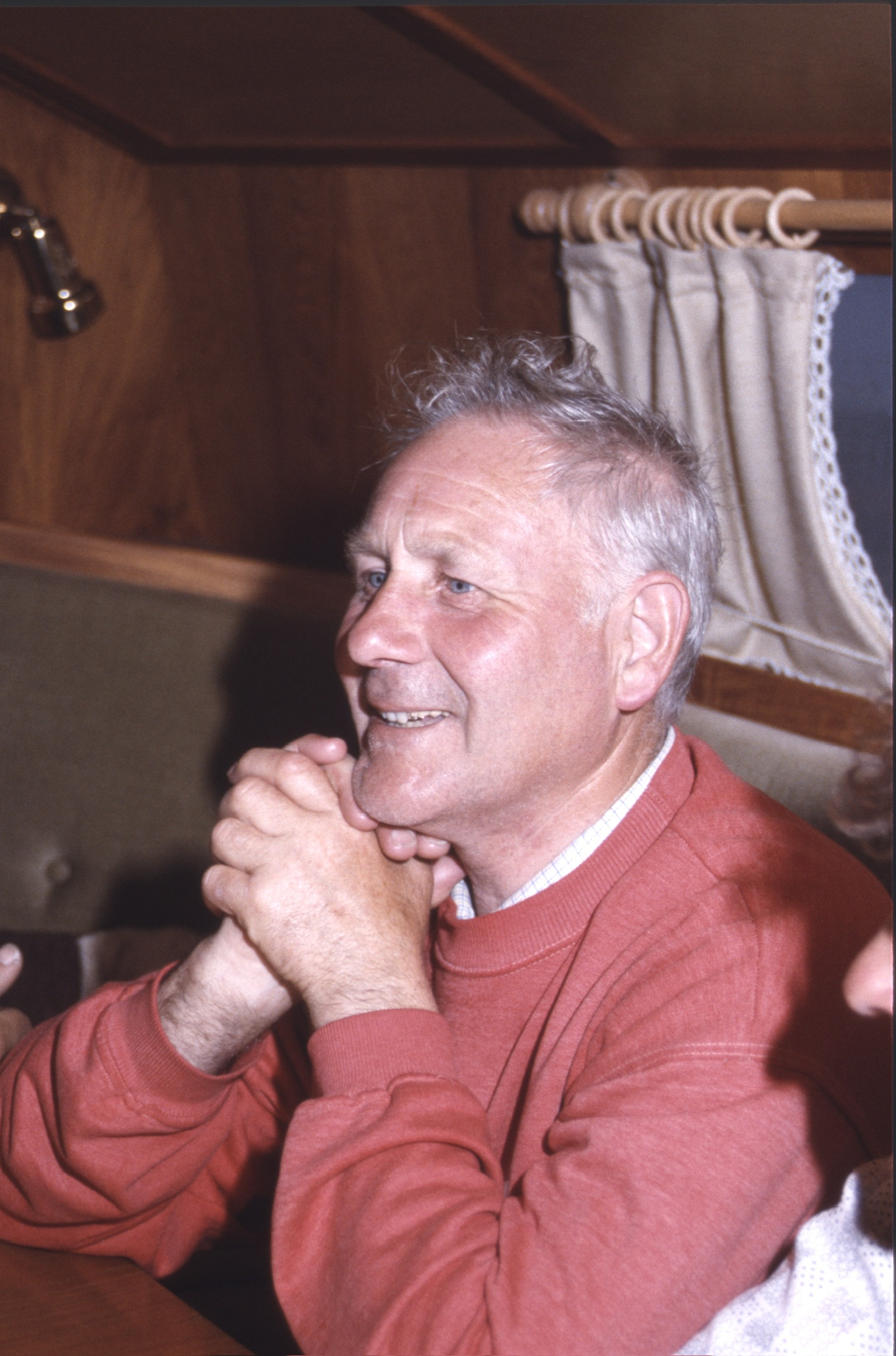 2C4E4F5D 7E57 4CE6 85A1 E9401A1384212020 02 06 0011