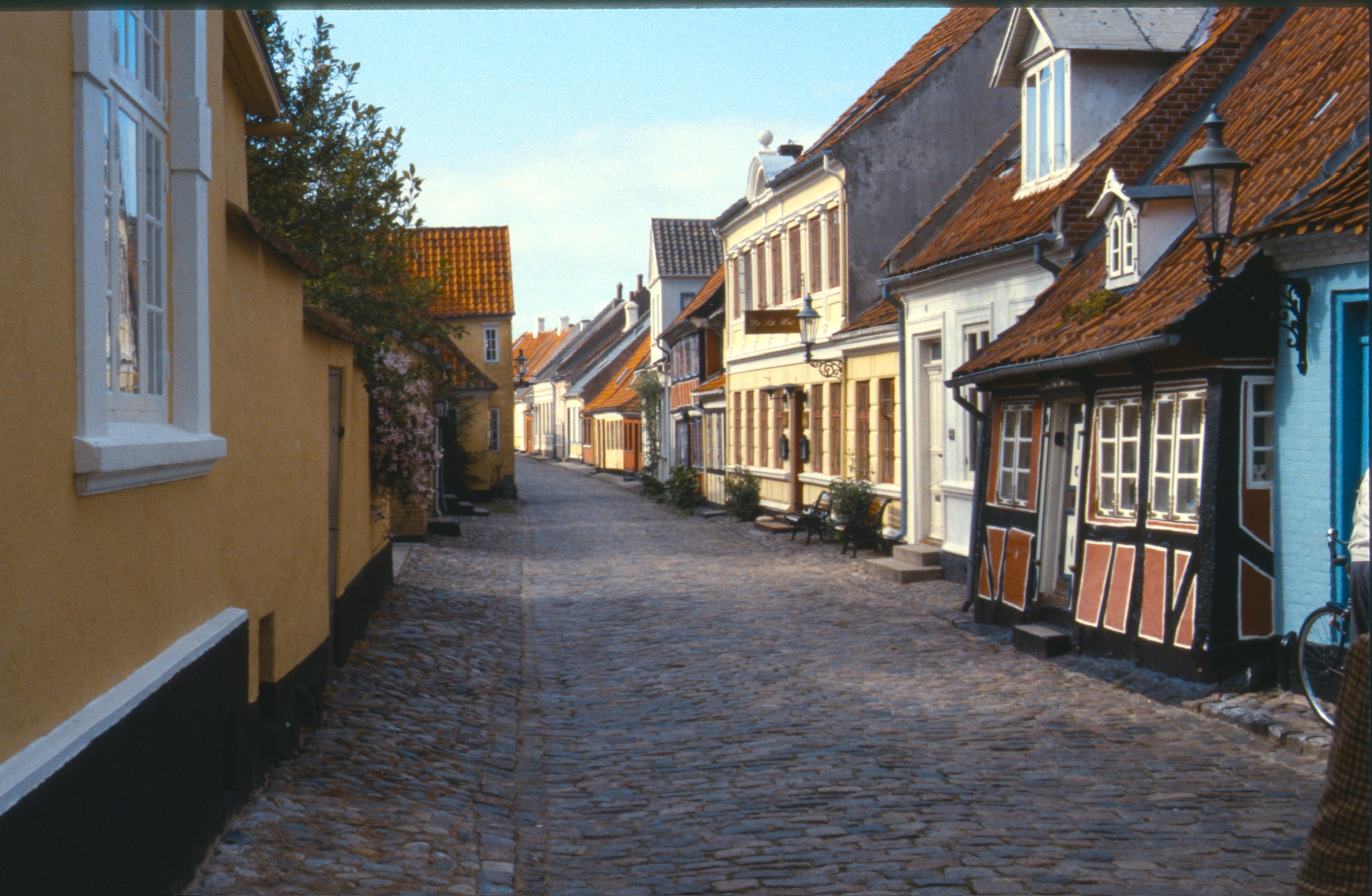 6F4A9679 AFAF 4EE4 AEE4 34A7D372DC792020 02 08 0022