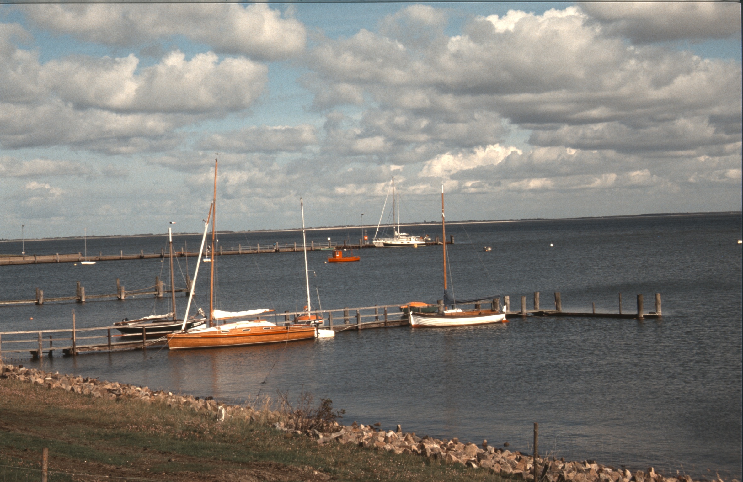 B8E1ADCB 6F7E 49D6 B097 7591105645402020 03 03 0014