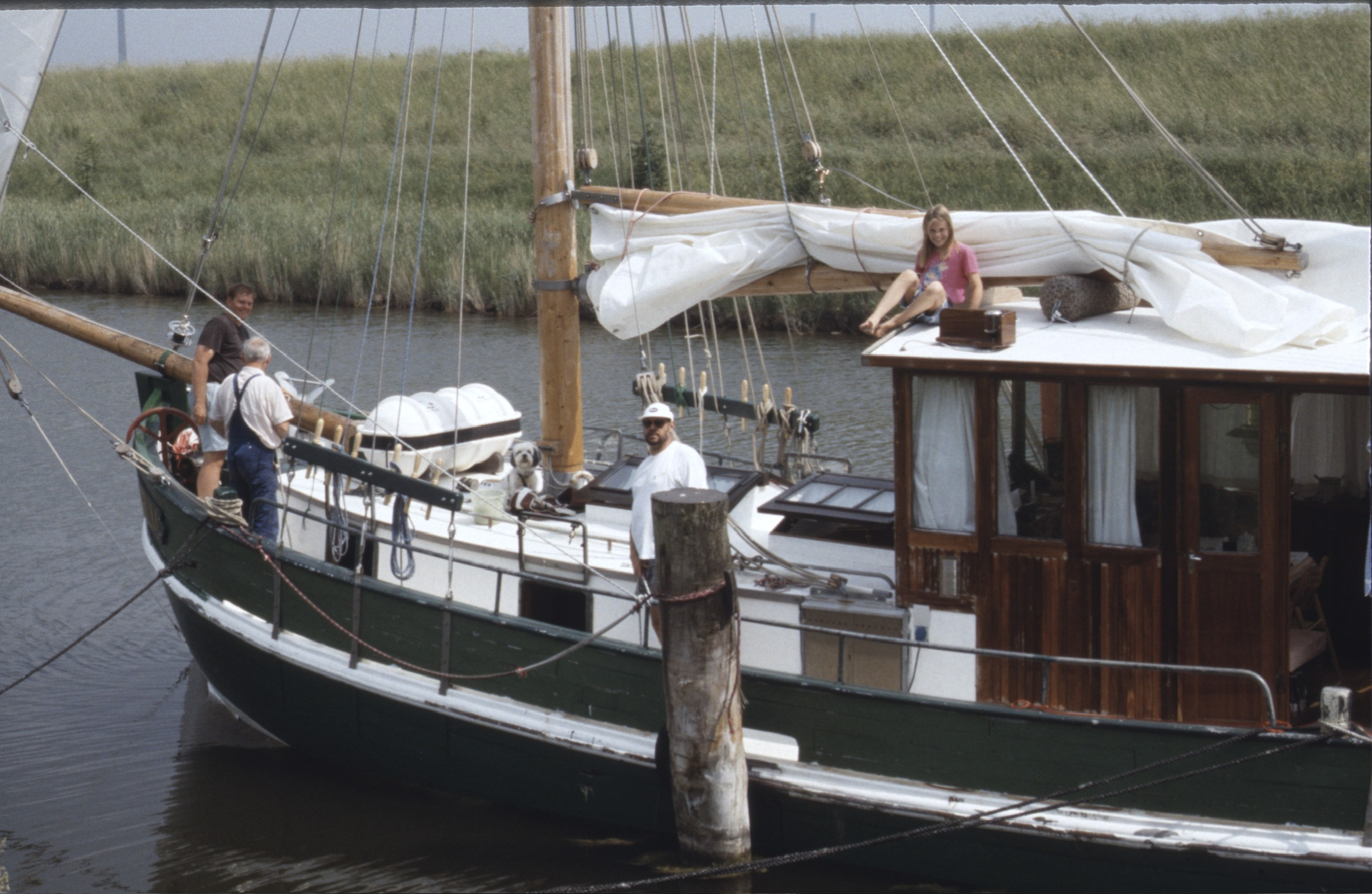 CCC0D3FD 408C 4531 AEF3 B214BF4C55CC2020 02 06 0026