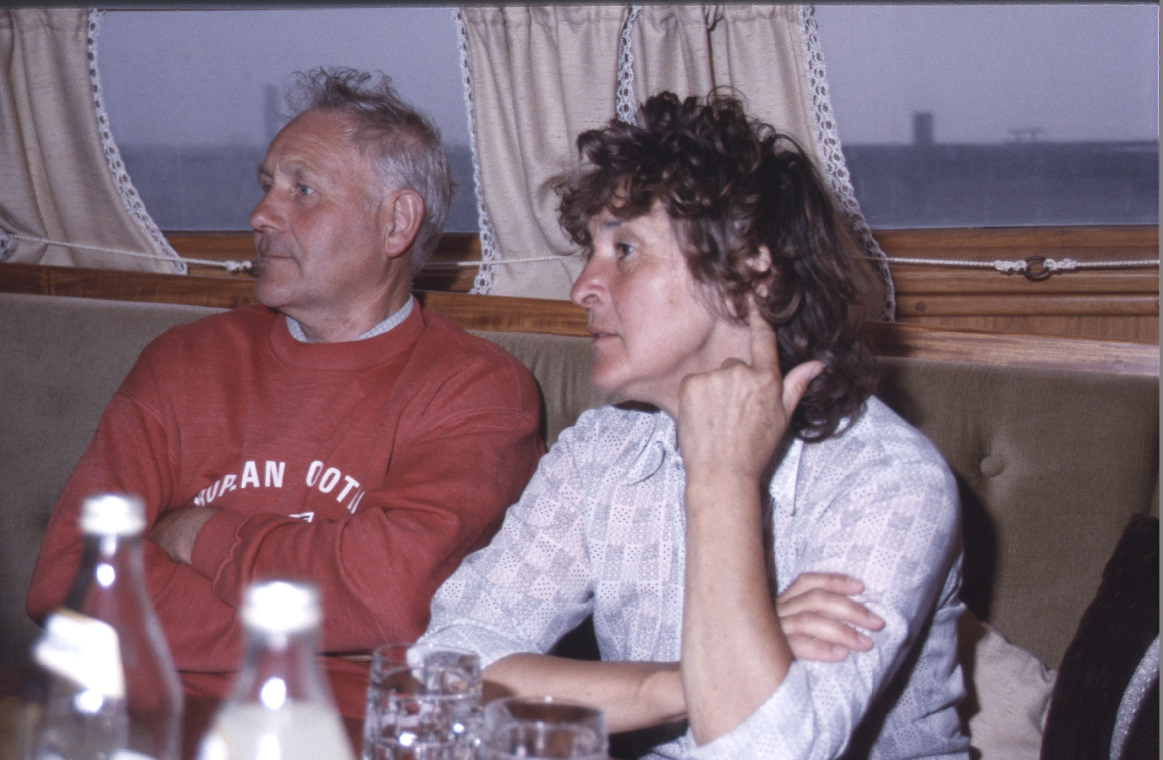 F33C5471 DED8 4003 B249 5E6F5C4CBC0E2020 02 06 0002