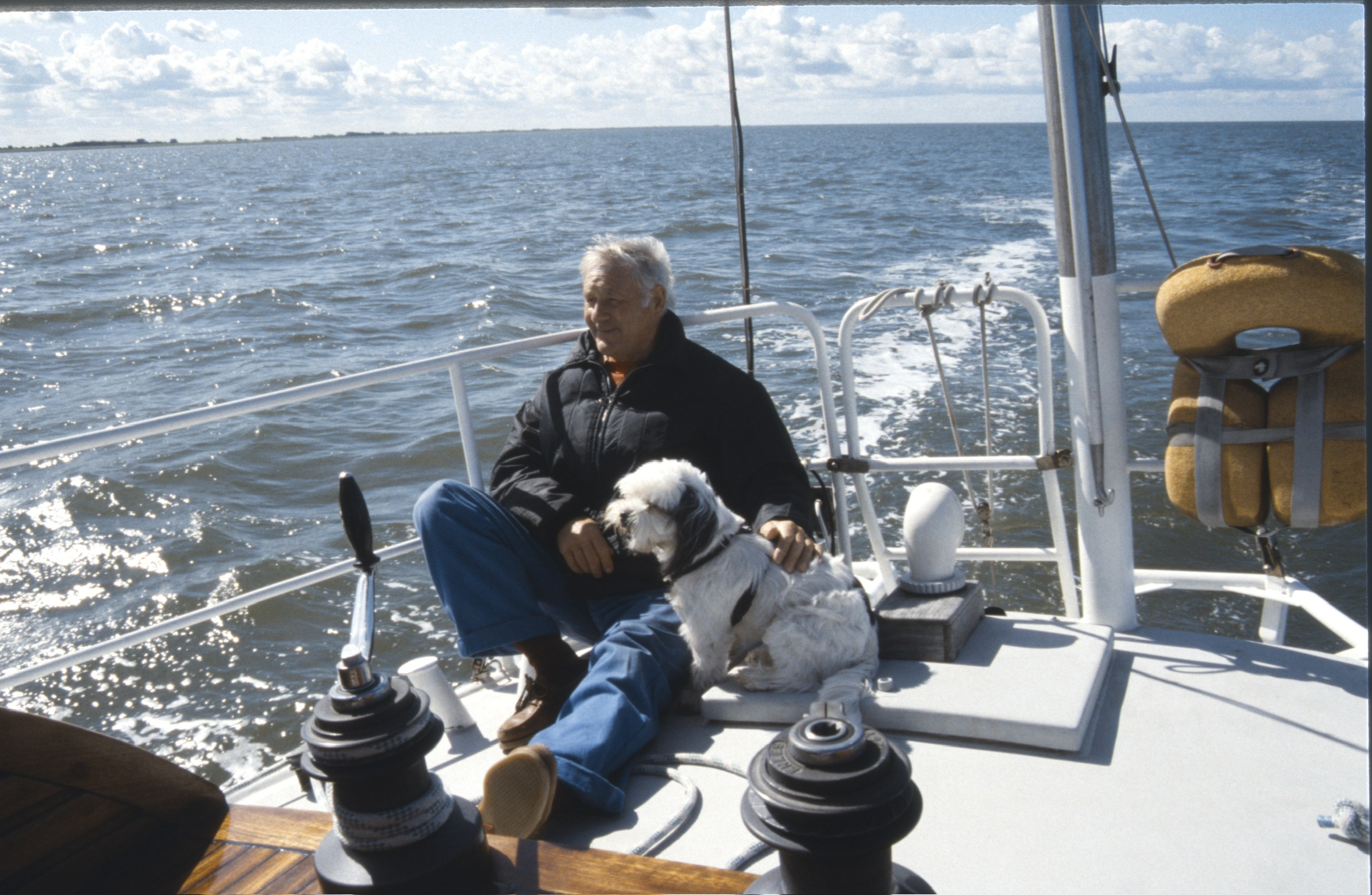 FD237515 BDD0 4E6A 9E55 CFBB2CE6B2E32020 02 09 0015a